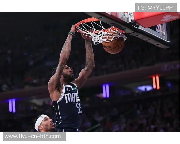 小琼斯专注比赛表现不在乎裁判判罚全力以赴追求胜利 小琼斯专注比赛表现不在乎裁判判罚全力以赴追求胜利