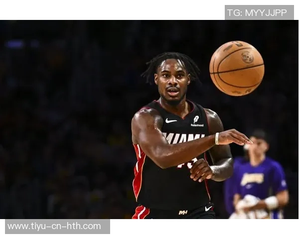 斯波称赞小米切尔持球防守表现出色首发防守韧性令人欣慰 斯波称赞小米切尔持球防守表现出色首发防守韧性令人欣慰