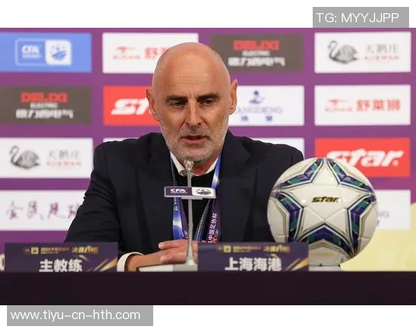 朱鹏宇祝贺海港夺冠感谢球迷支持我们全力以赴的努力 朱鹏宇祝贺海港夺冠感谢球迷支持我们全力以赴的努力